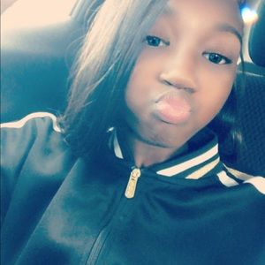 Meet your Posher, Ariana